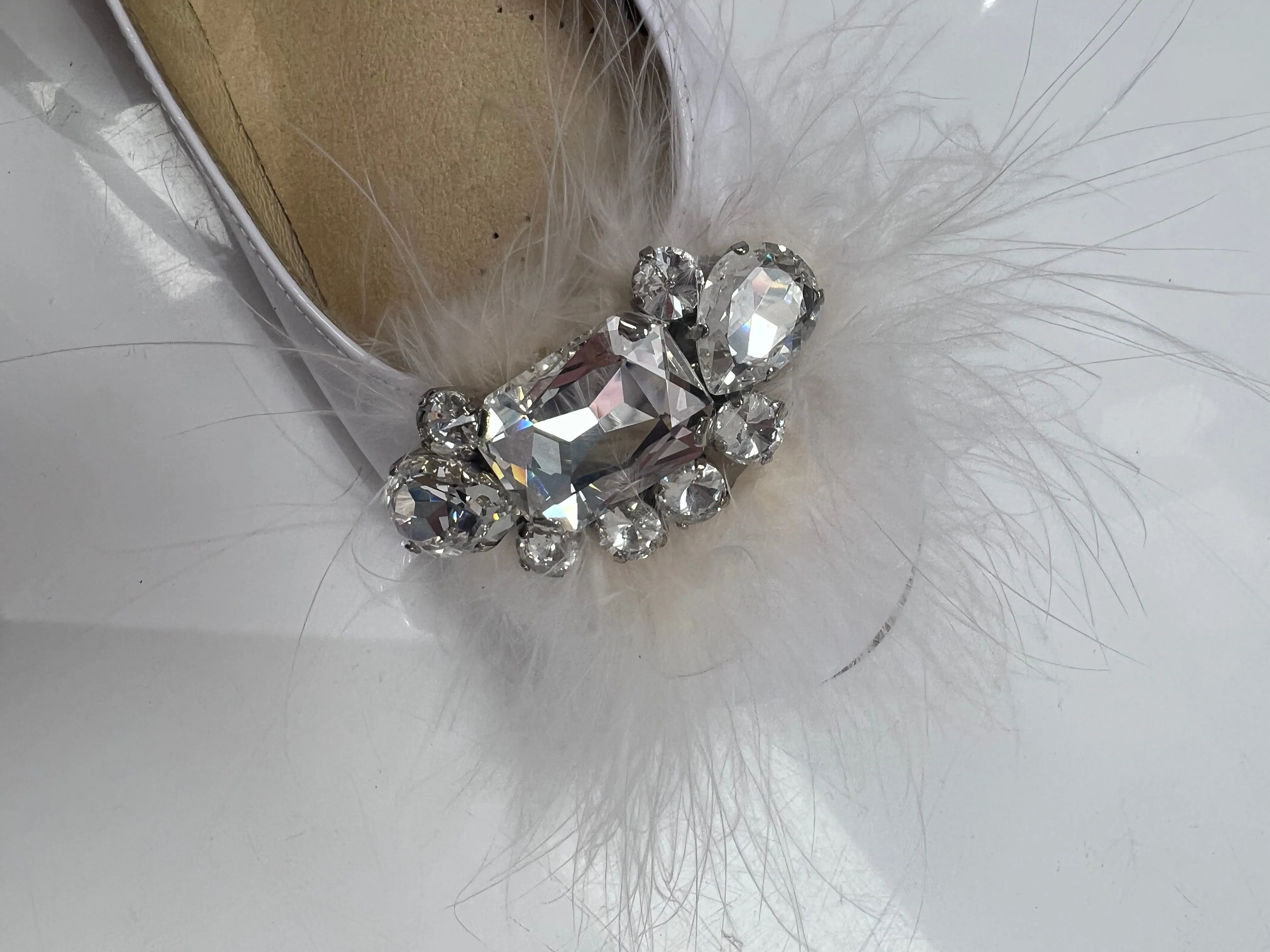 181415 Andanines White Patent Feather Jewel Shoe