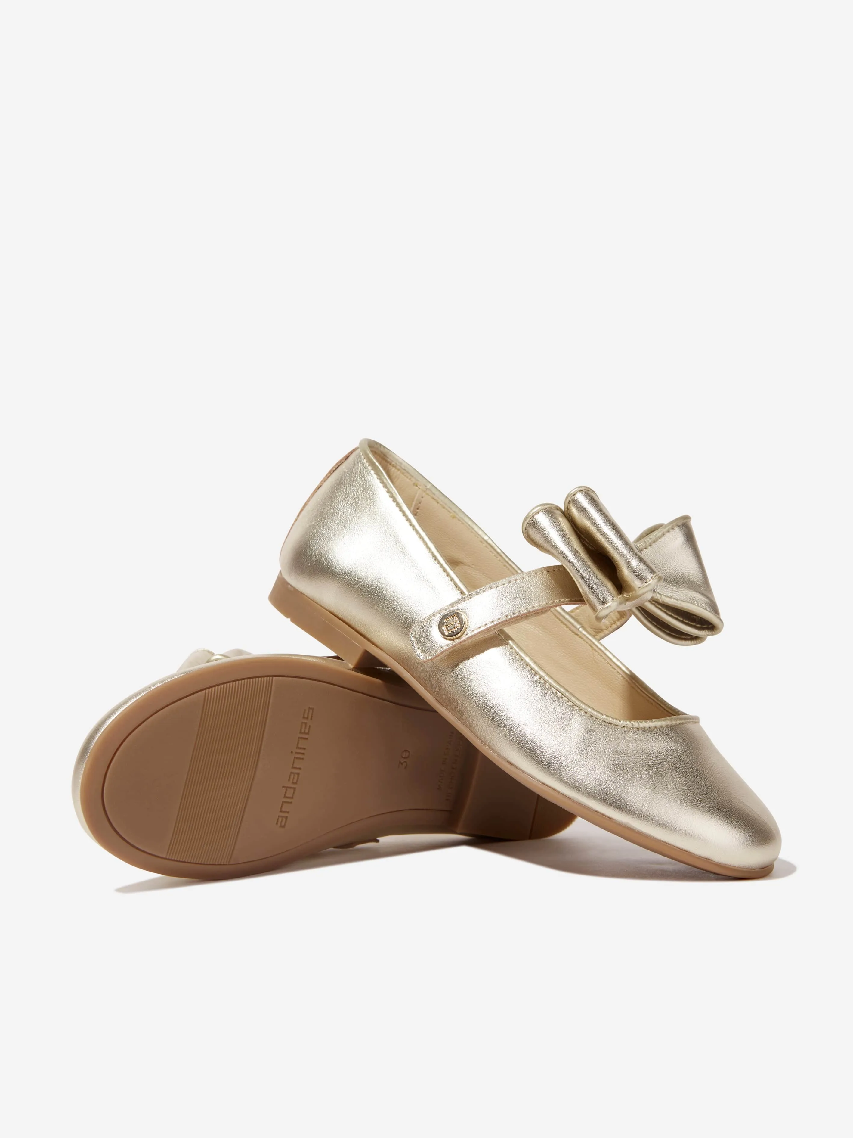 Andanines Girls Pumps With Bow in Gold