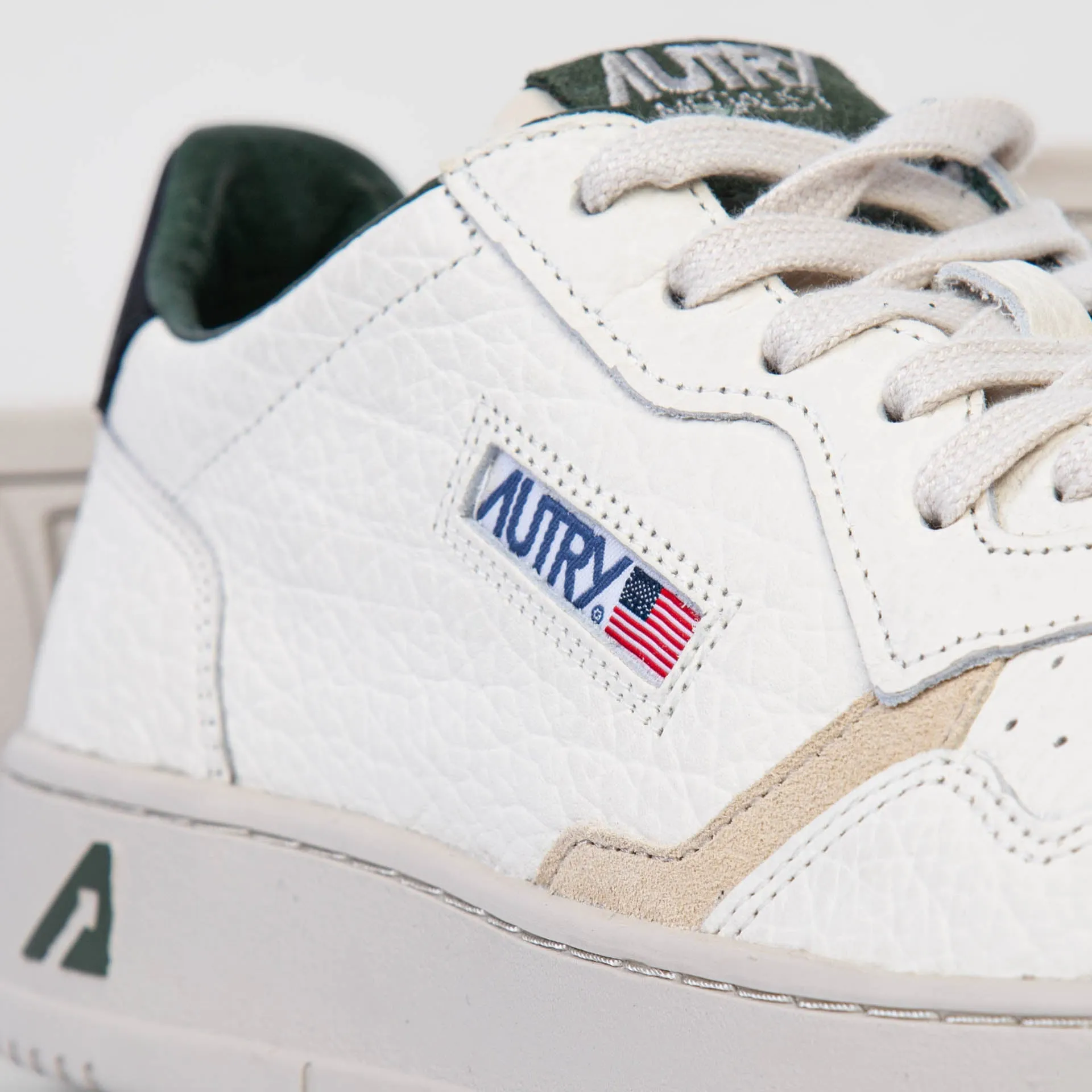 AUTRY SNEAKERS AULM-LE 16 WHITE