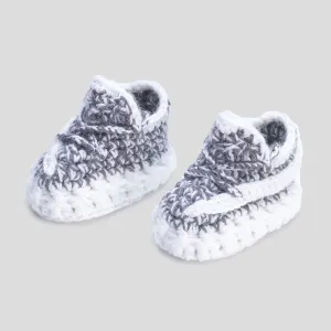 Baby Crochet Yzy Stat Reflective (Reflective Yarn & Shoe Box)