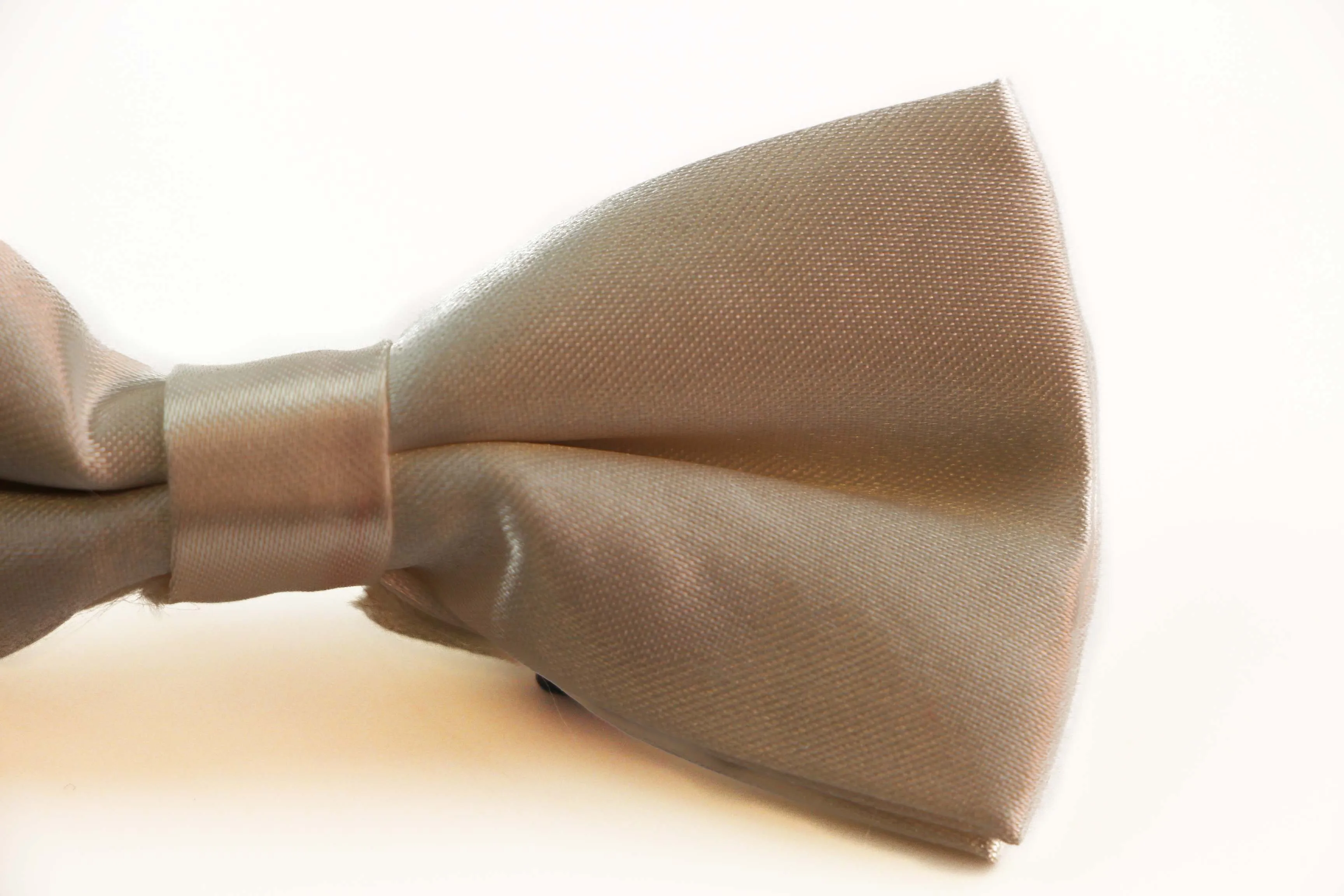 Boys Ivory Plain Bow Tie