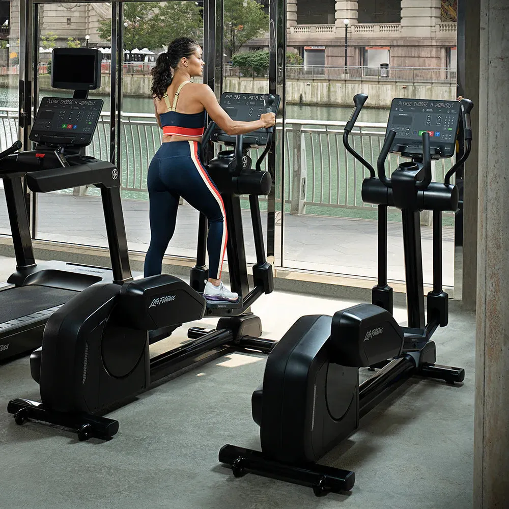 Life Fitness Club Series   Elliptical Cross-Trainer