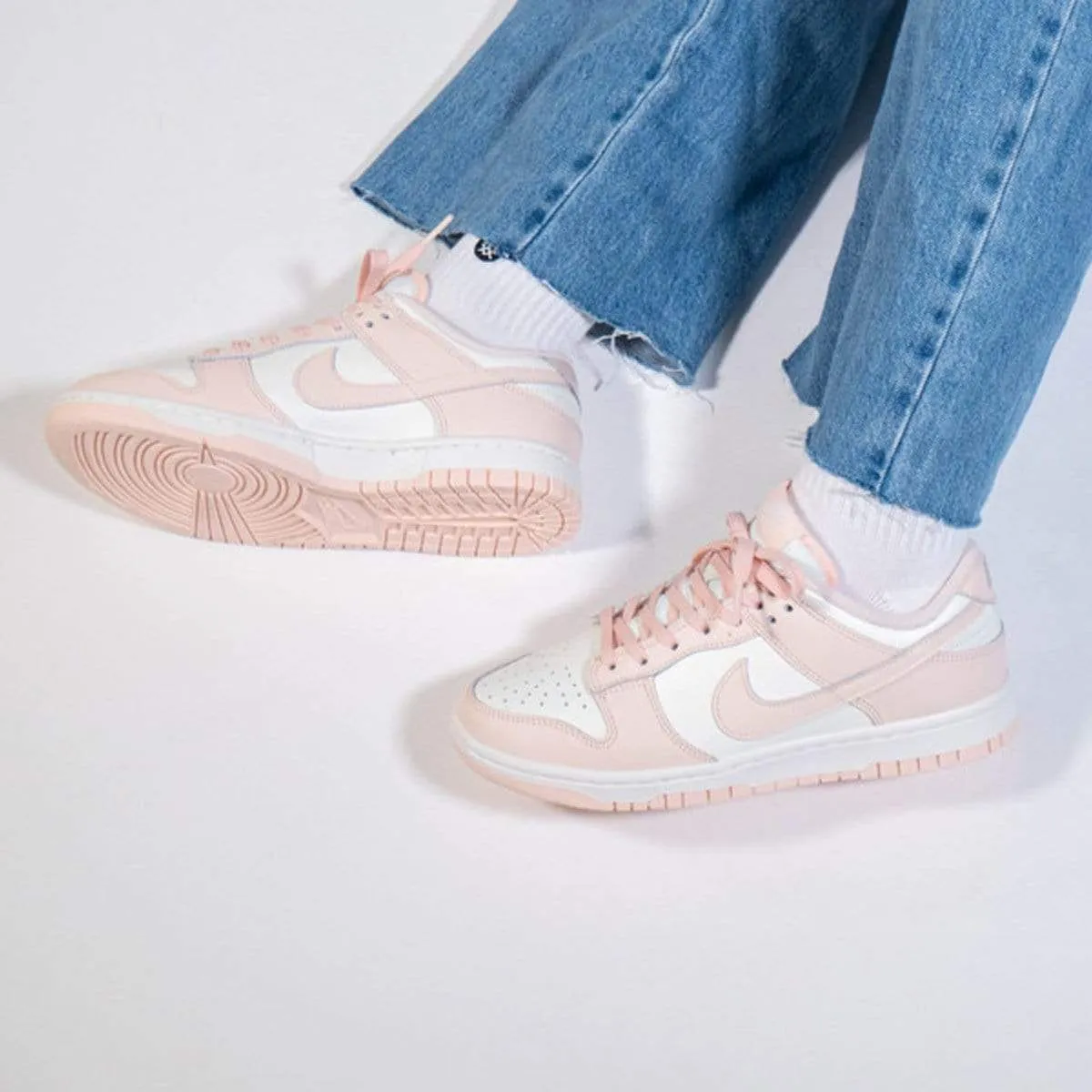 Nike Dunk Wmns Low 'Orange Pearl'