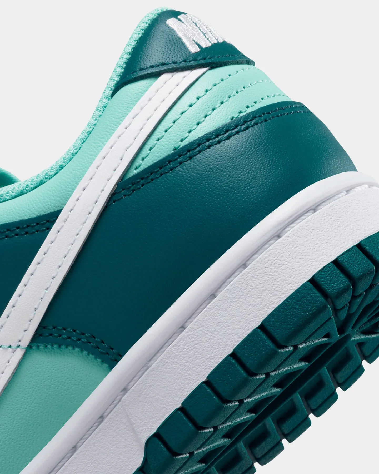 Nike Women's Dunk Low "Geode Teal" Geode Teal/White