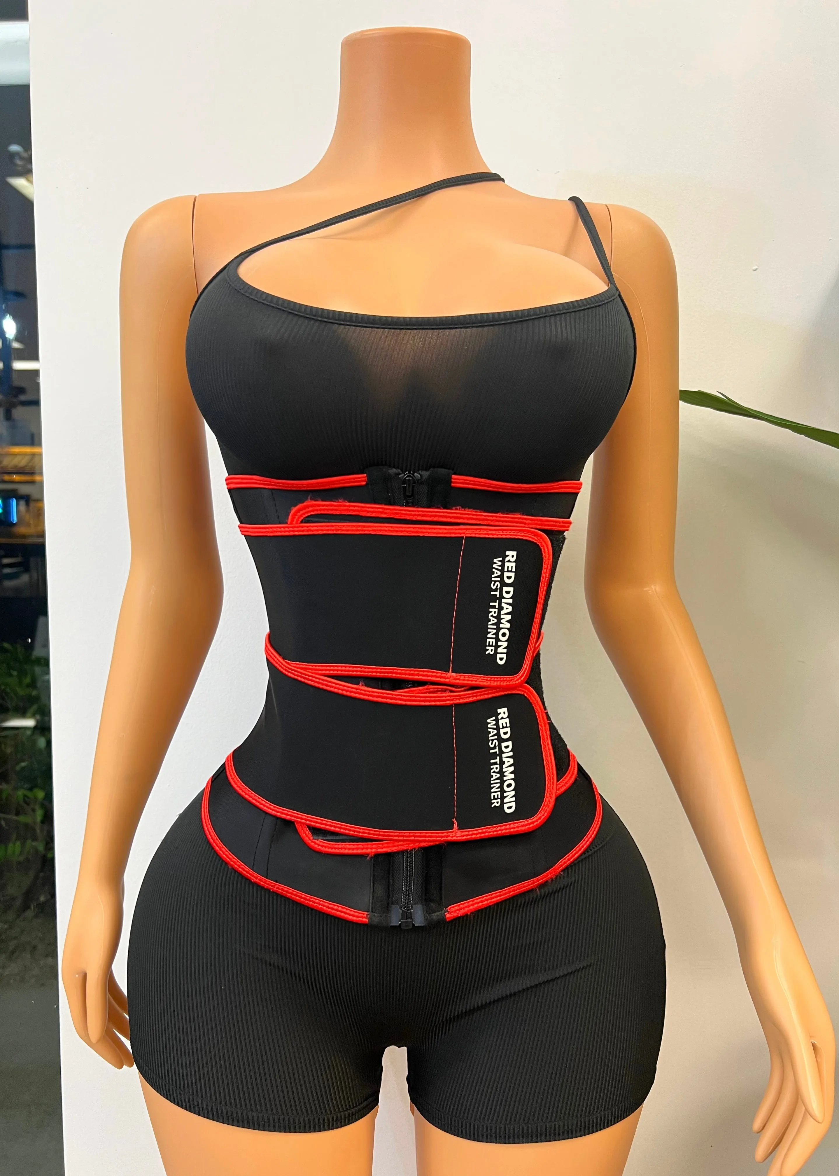 RED DIAMOND ADJUSTABLE WAIST TRAINER