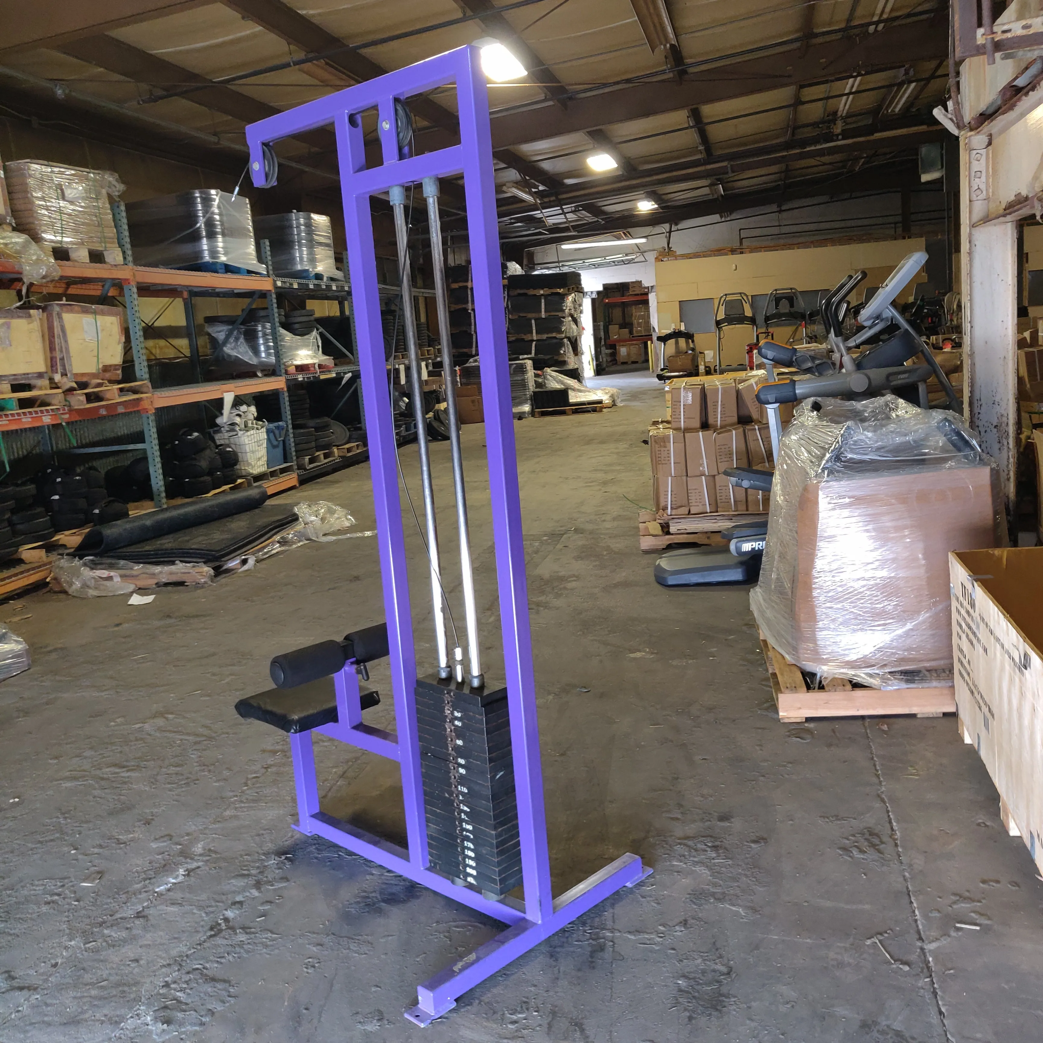 Refurbished Lat Pulldown Machine with 210lb Weight Stack