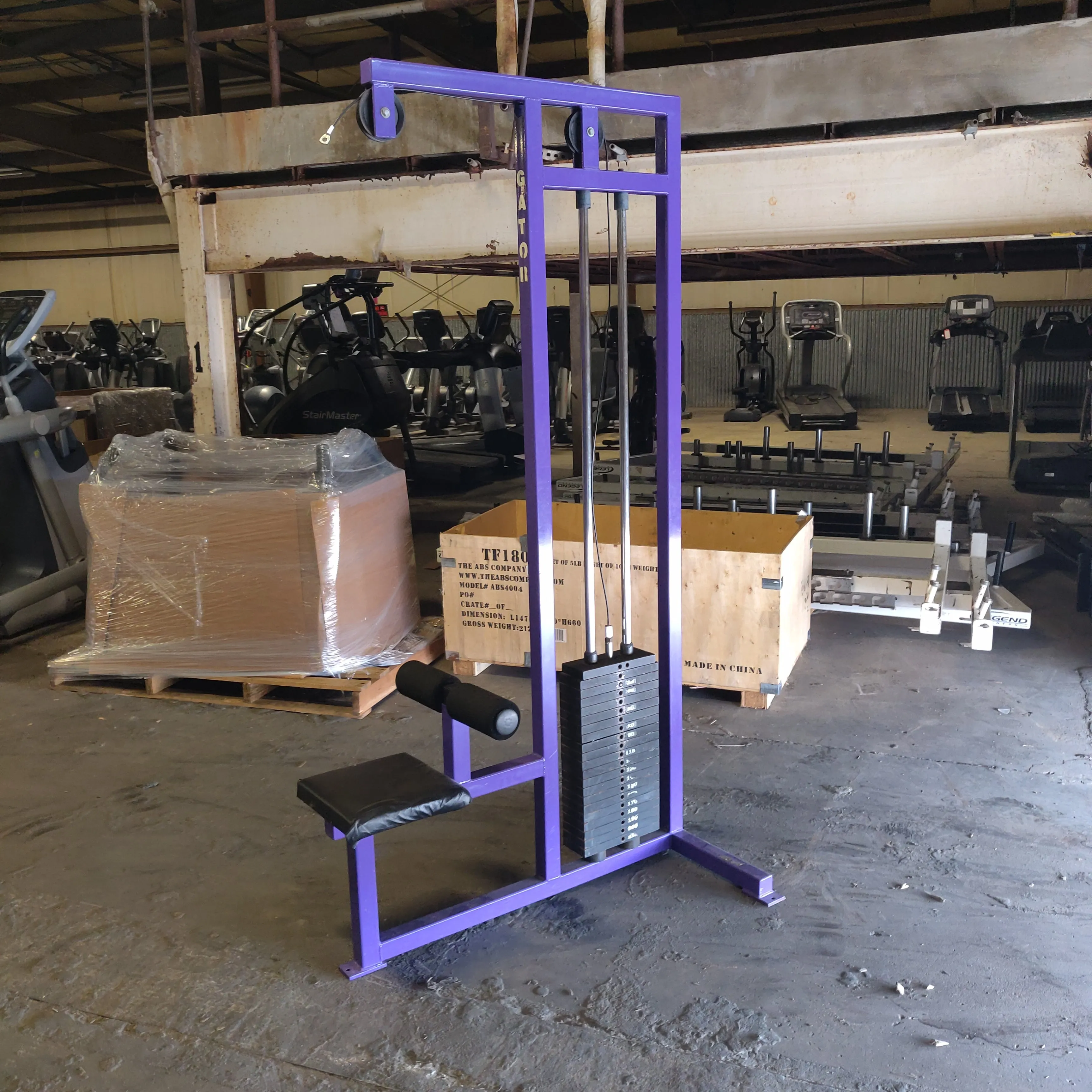 Refurbished Lat Pulldown Machine with 210lb Weight Stack