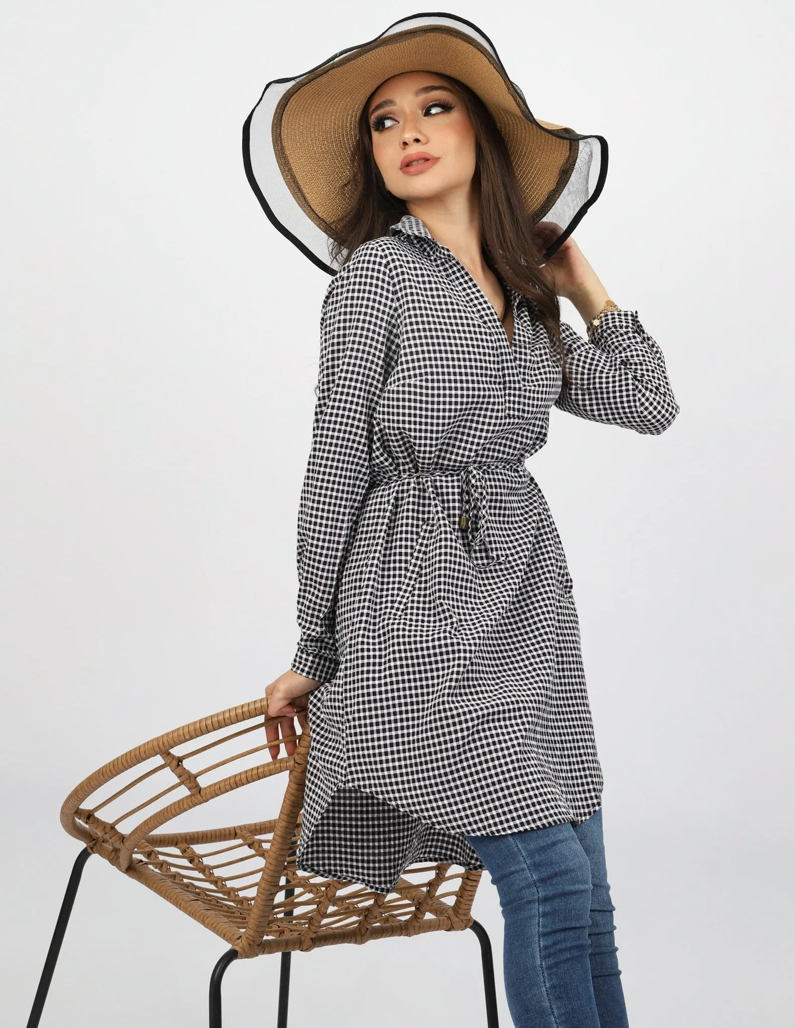 Roll Sleeve Checkered Loop Top