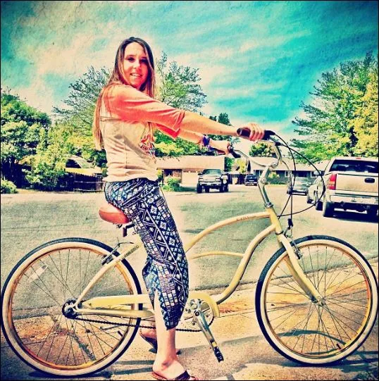 sixthreezero Serenity Women's 26" 3 Speed Beach Cruiser Bicycle