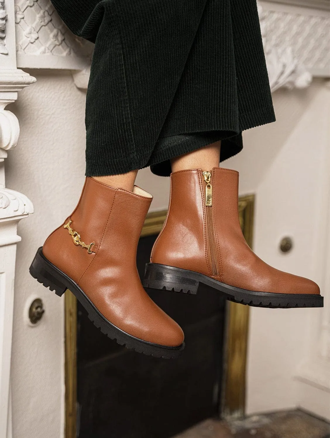 Victory Vegan Leather Ankle Boots | Chestnut