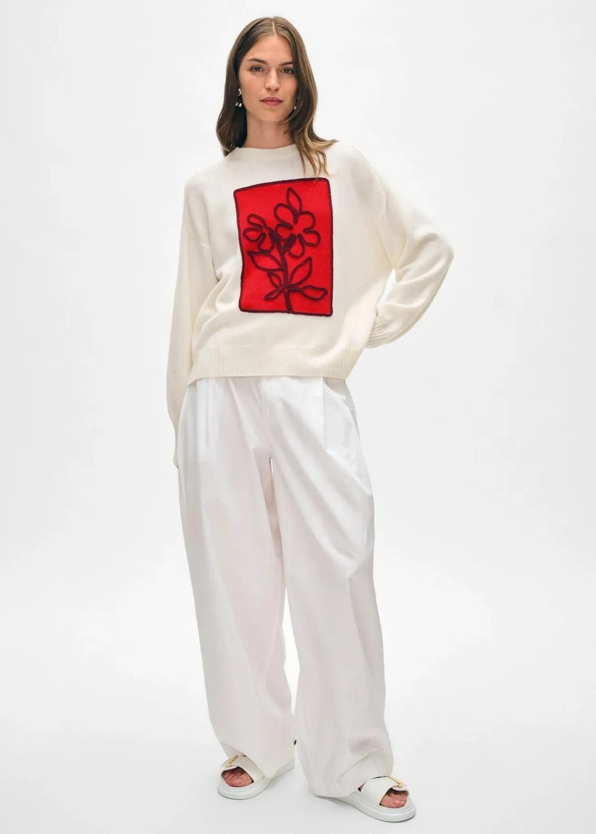 WHITE   WARREN Cashmere Floral Applique Crewneck Sweater