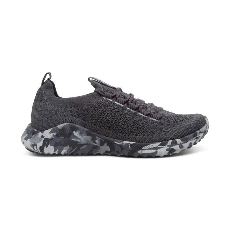 WOMEN'S AETREX CARLY SNEAKERS | CHARCOAL / CAMO